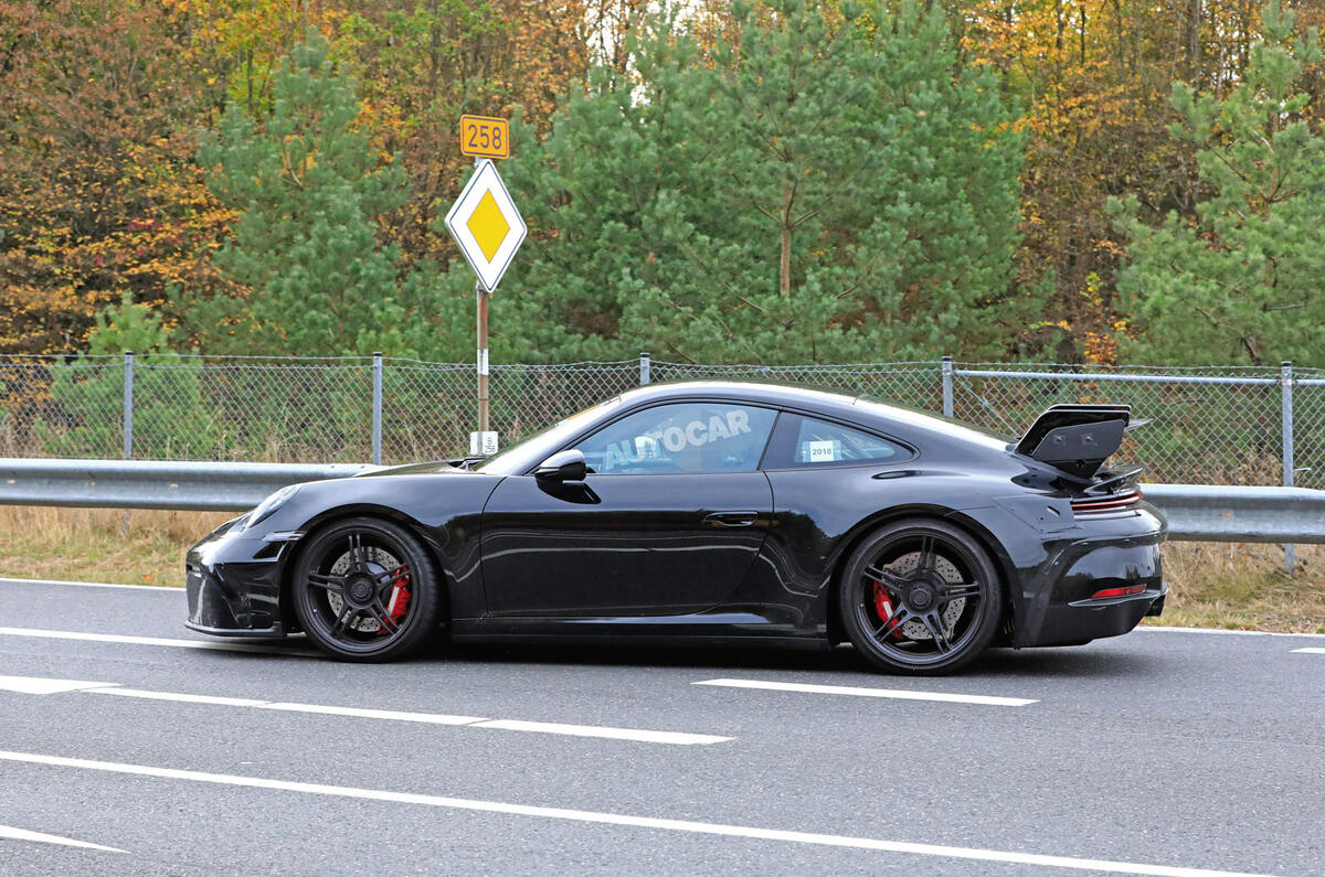 2020 Porsche 911 GT3 spies production body side