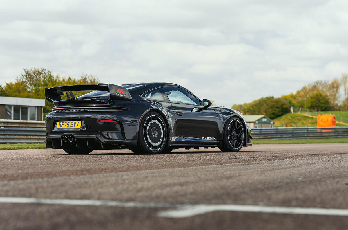 Porsche 911 GT3 Manthey review 2026029