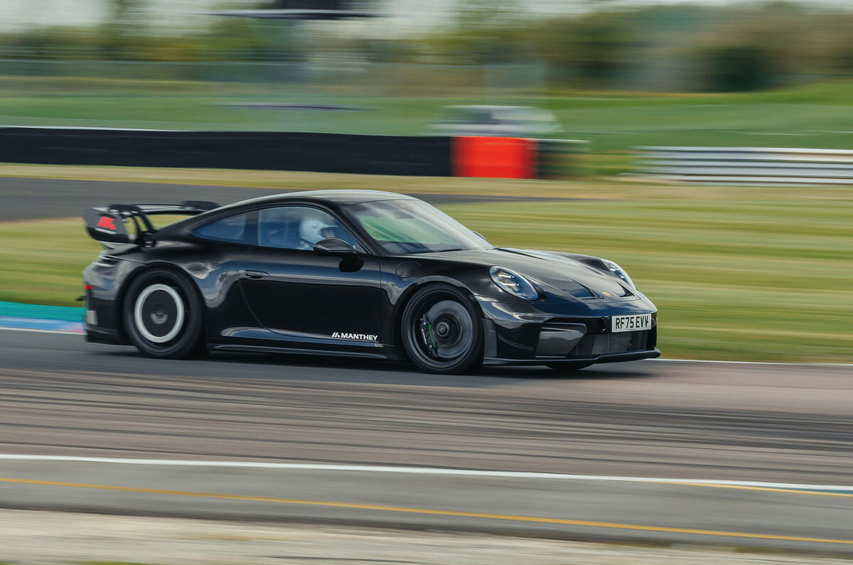 Porsche 911 GT3 Manthey review 2026036