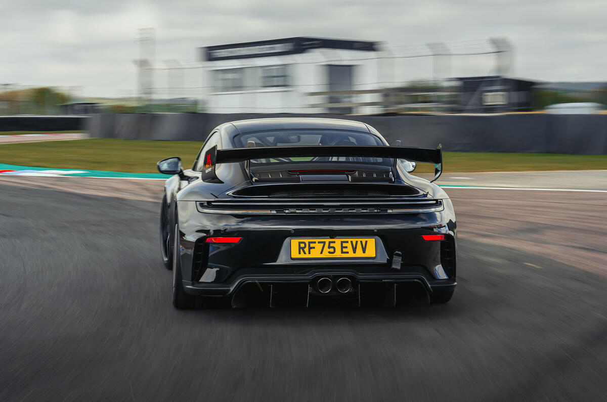 Porsche 911 GT3 Manthey review 2026037