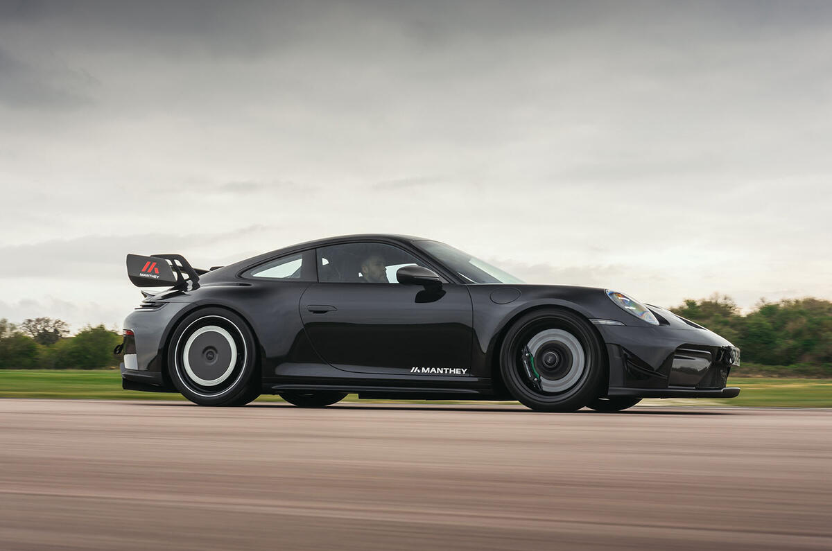 Porsche 911 GT3 Manthey review 2026053