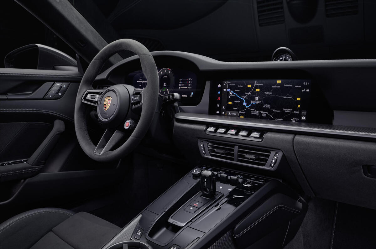 Porsche 911 GTS hybrid dashboard