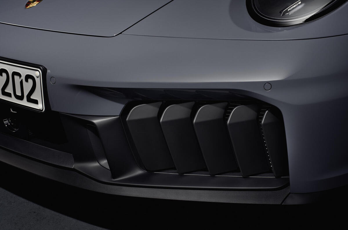 Porsche 911 GTS hybrid front bumper grille