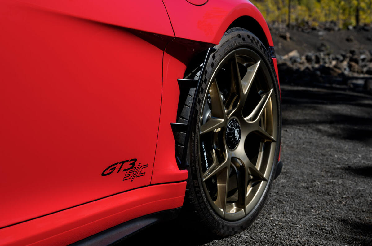 Porsche 911 sc GT3 2026 089