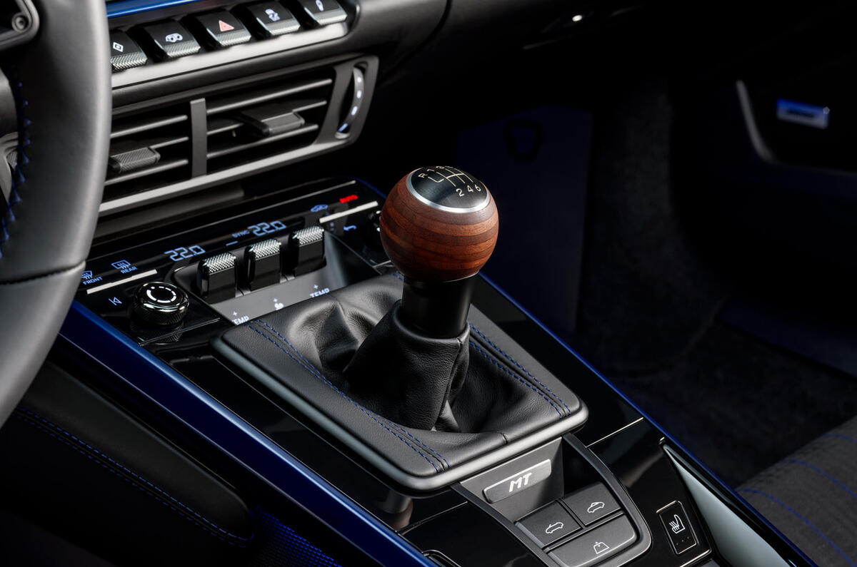 Porsche 911 T convertible gearlever