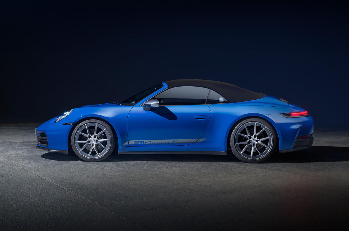 Porsche 911 T convertible side roof up