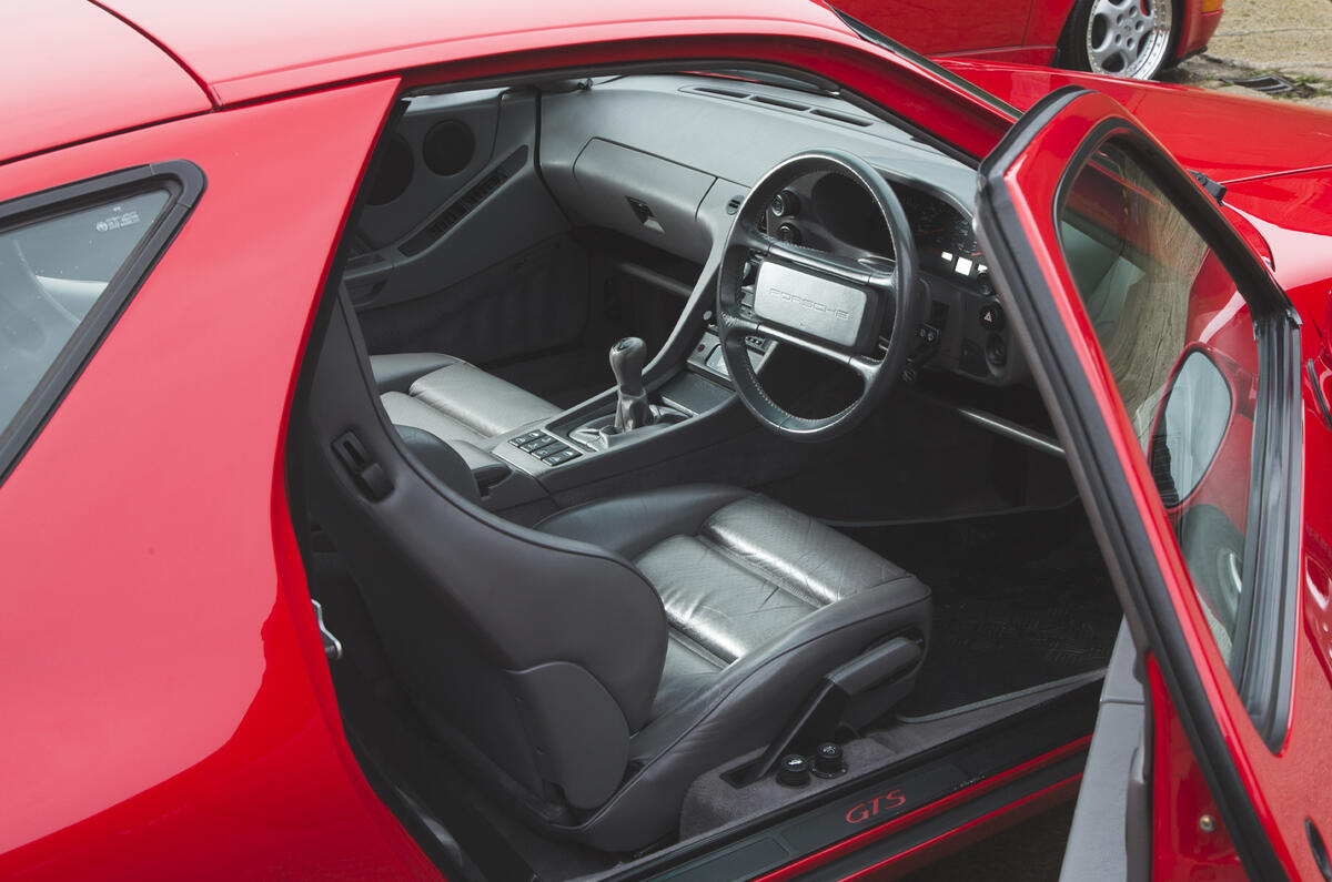 Porsche 928 interior Porsche 928 interior