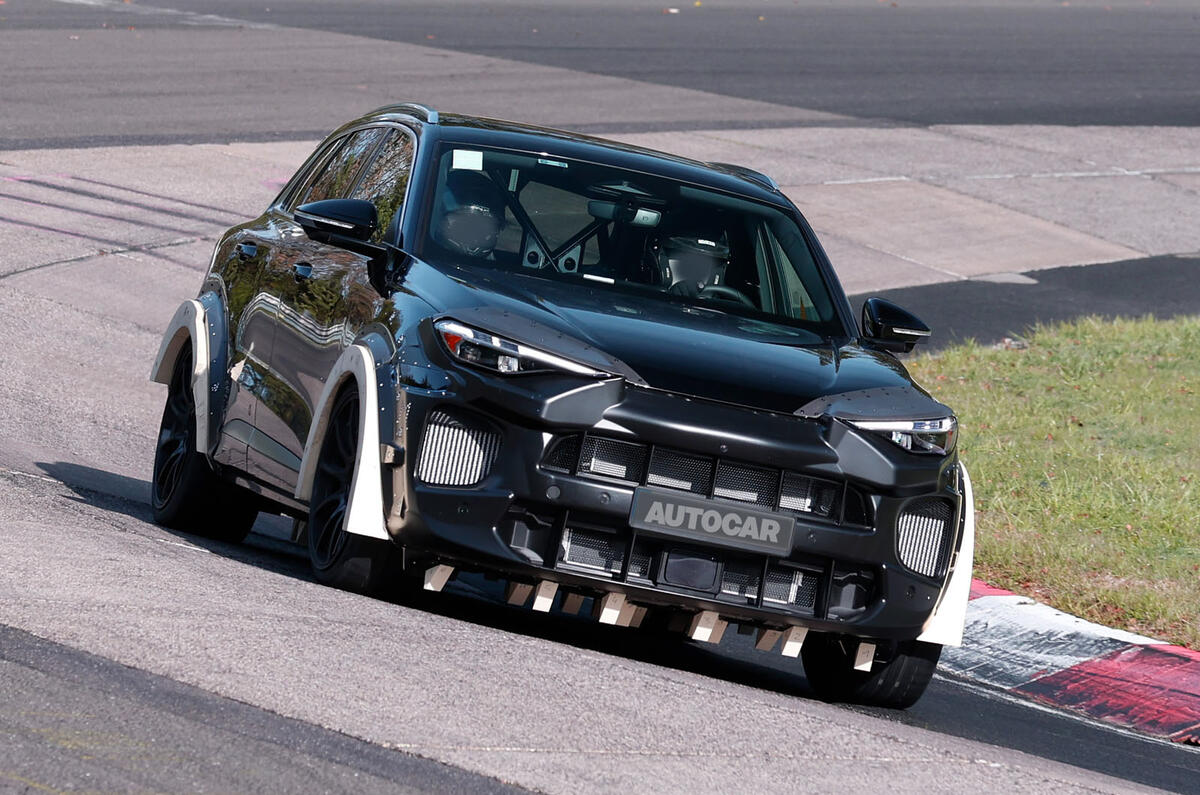 Porsche B SUV mule 0