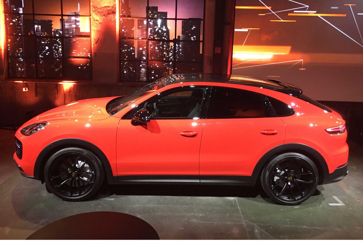 Porsche Cayenne Coupe side profile