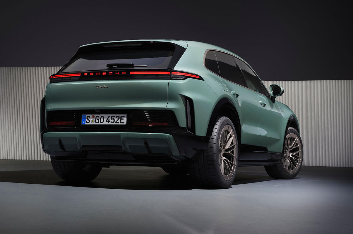 Porsche Cayenne Electric 2025 021