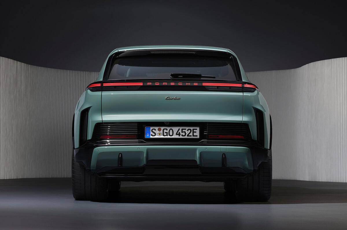 Porsche Cayenne Electric 2025 022