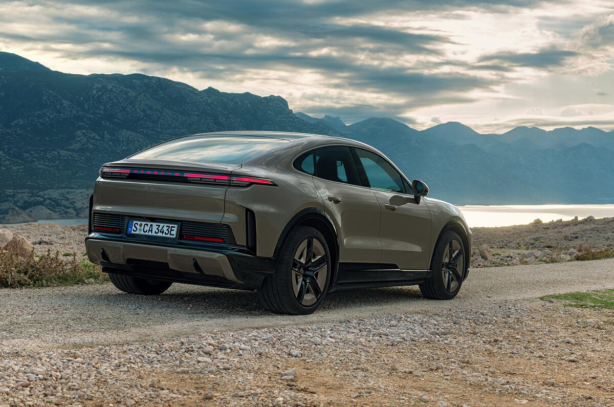 Porsche Cayenne Electric coupe 6