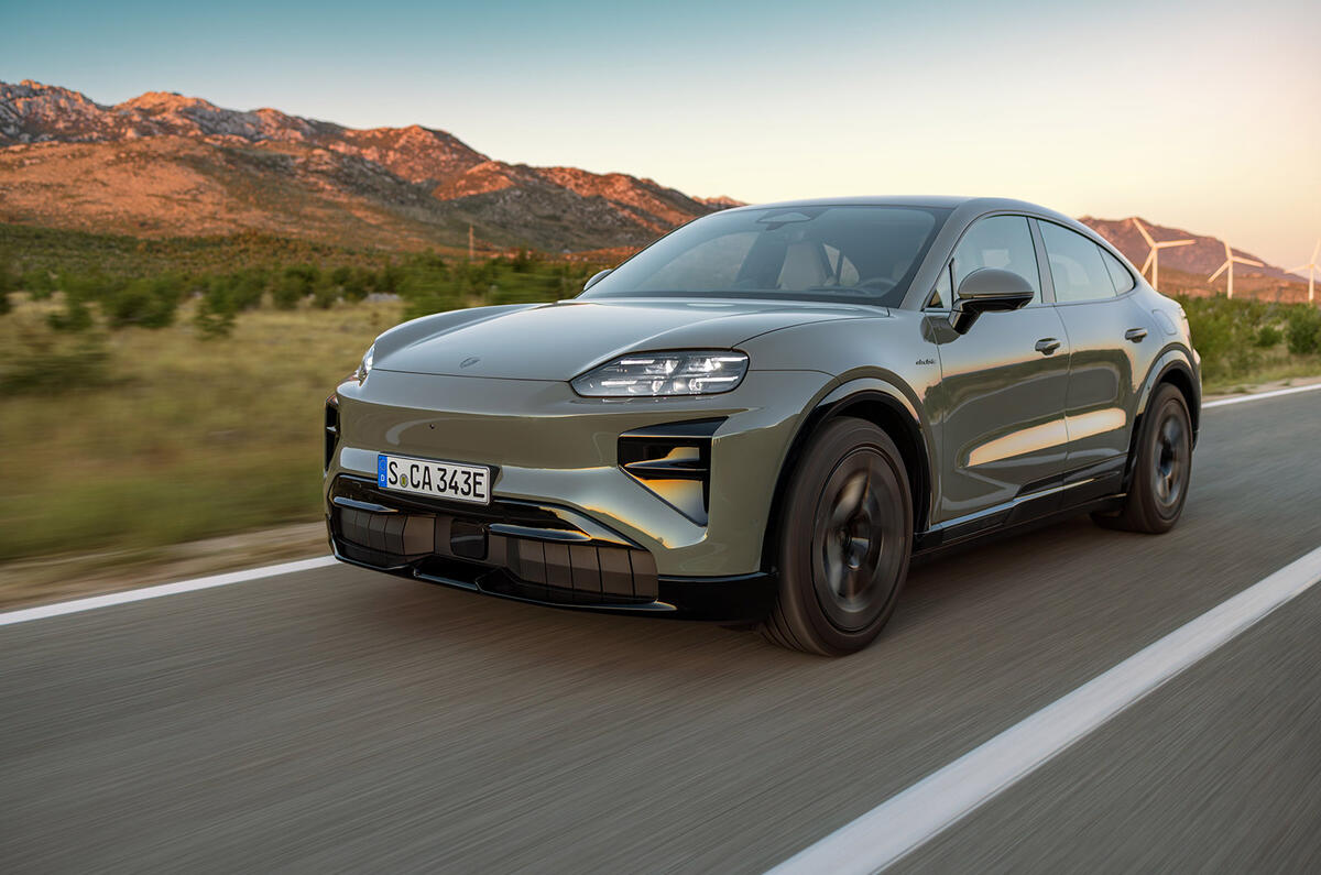 Porsche Cayenne Electric coupe 8