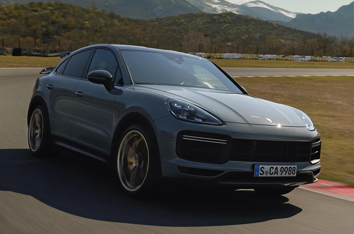 porsche cayenne gt front tracking porsche cayenne gt front tracking
