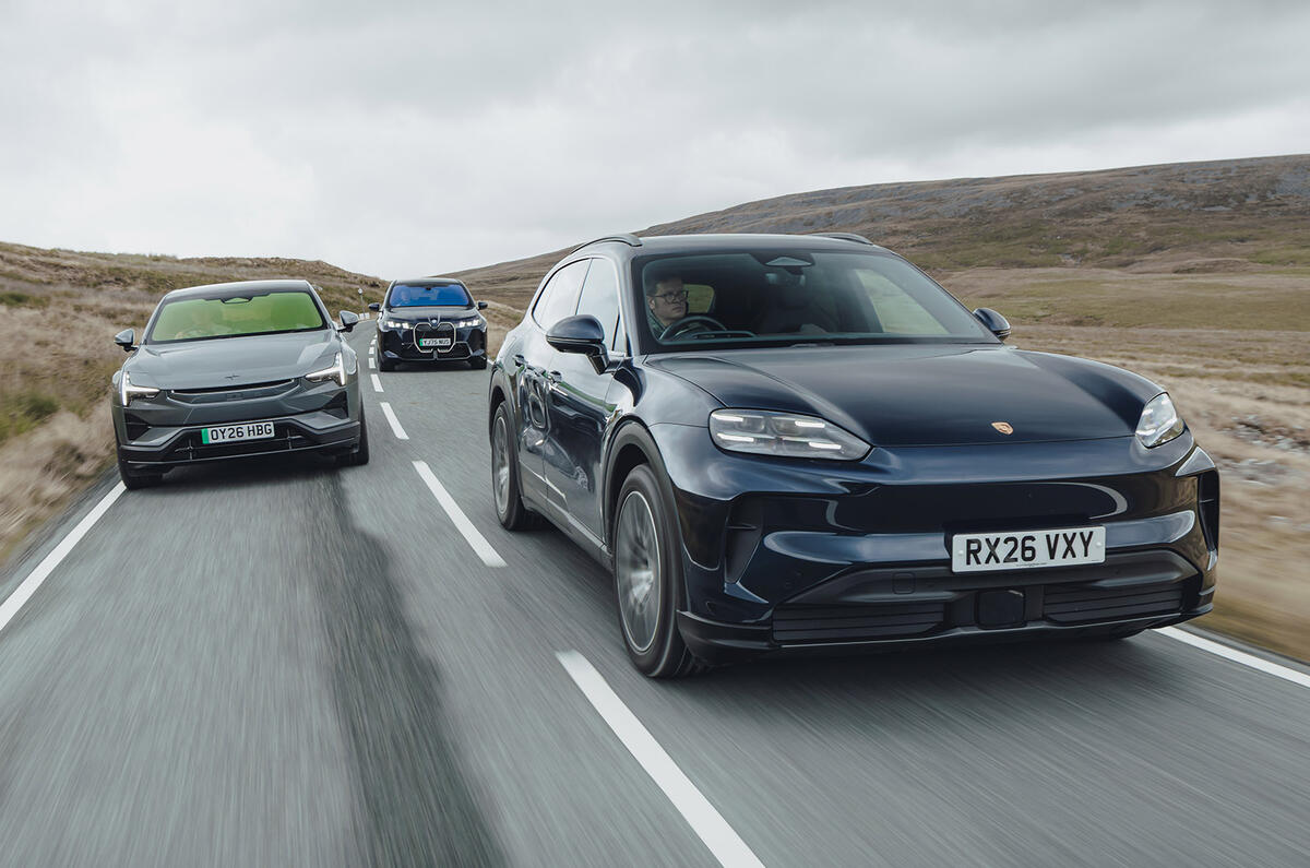Porsche Cayenne triple test 2026 001