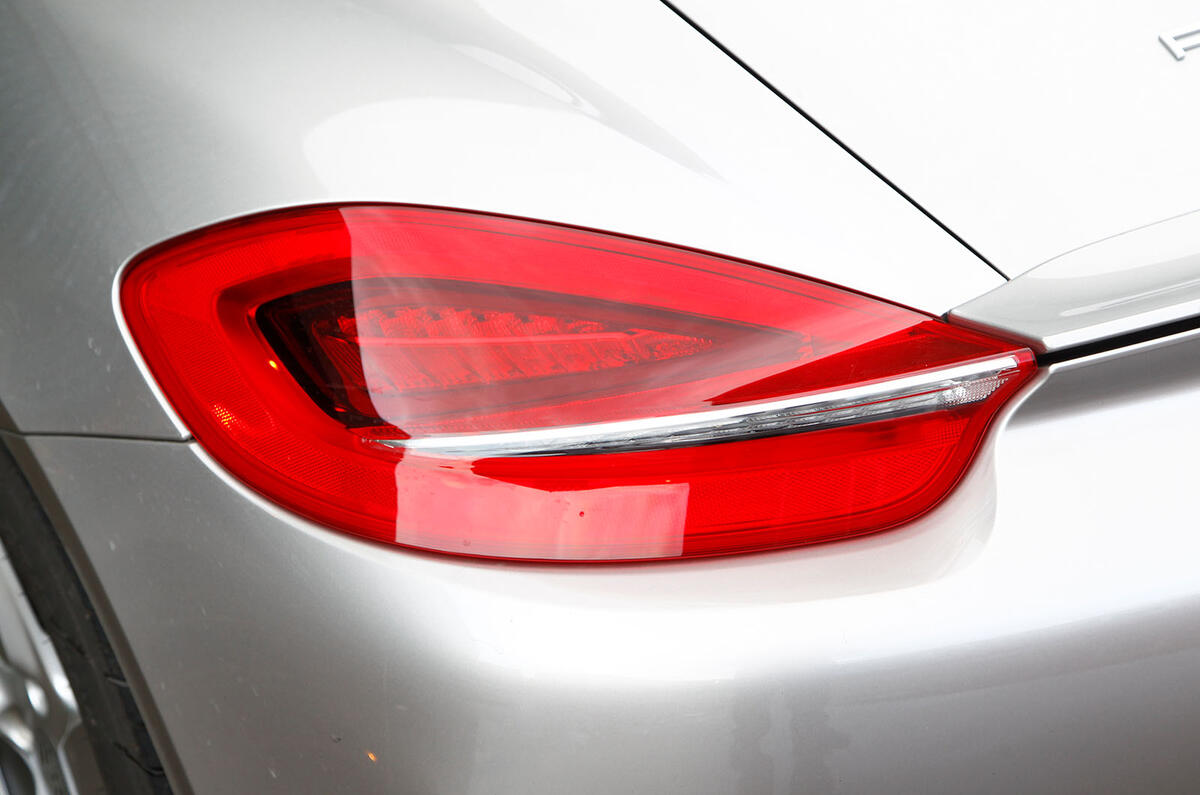 Porsche Cayman S 2014 rear light