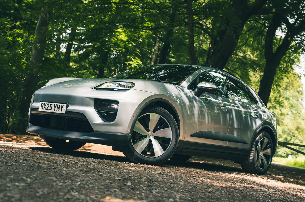 porsche macan single motor rt 2025 jh 18