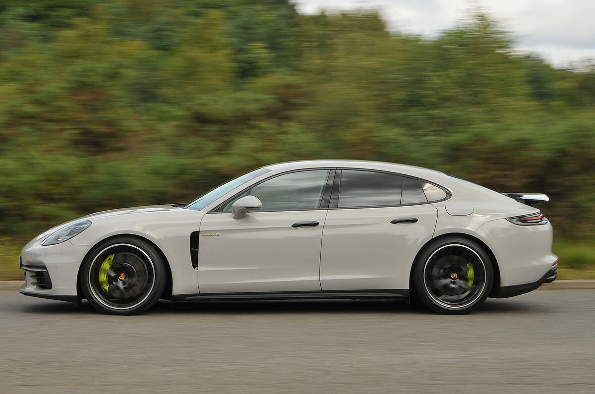 Porsche Panamera 4 Hybrid side Porsche Panamera 4 Hybrid side