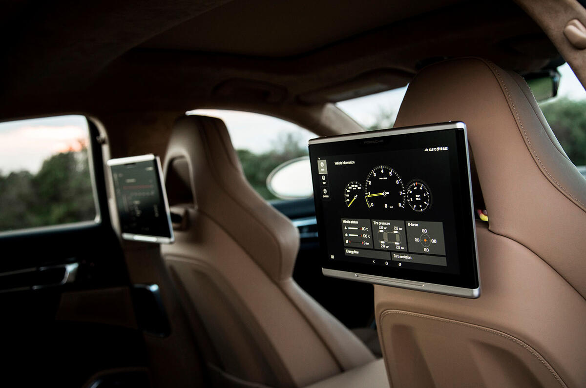 2017 Porsche Panamera Turbo S E-Hybrid interior