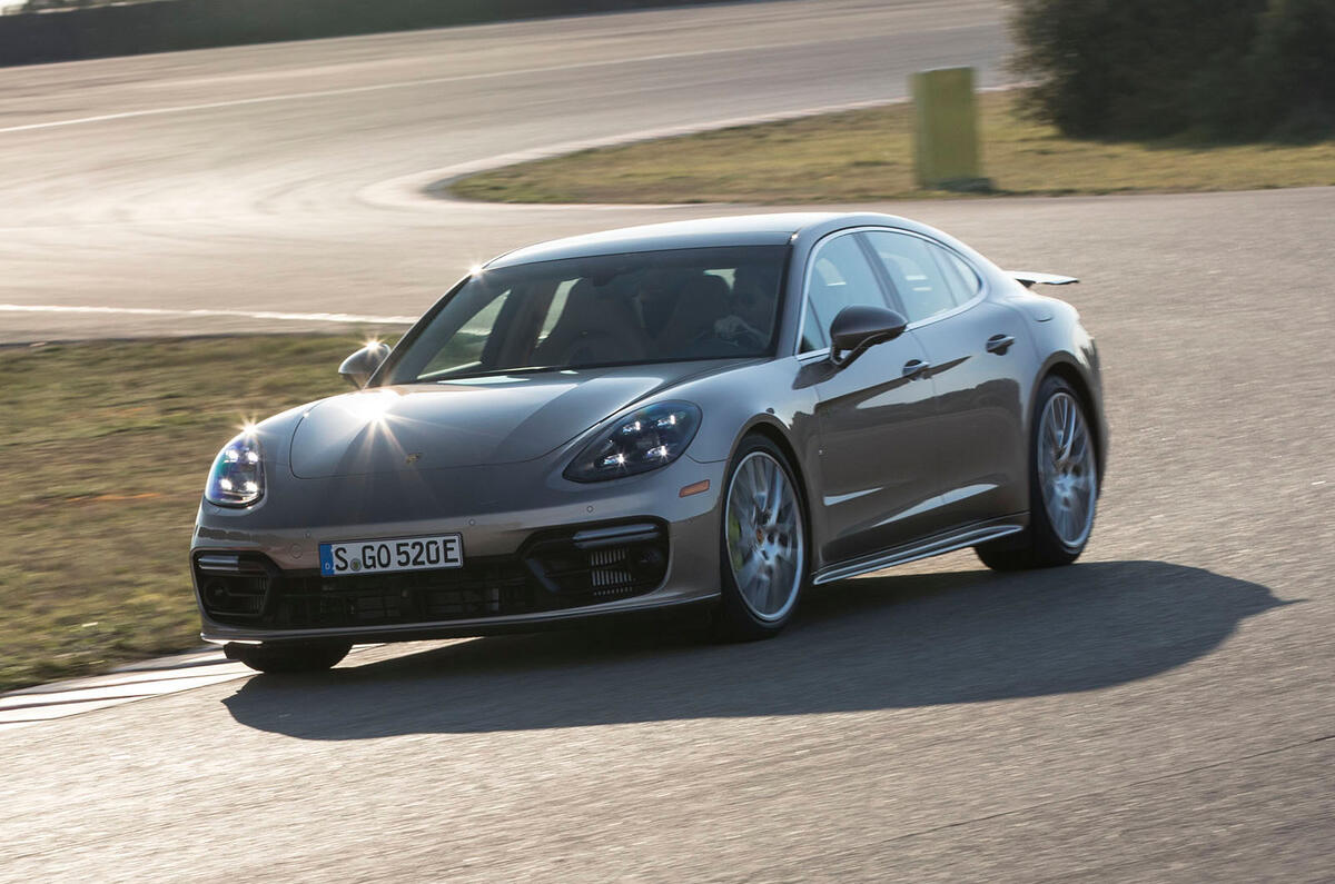 2017 Porsche Panamera Turbo S E-Hybrid