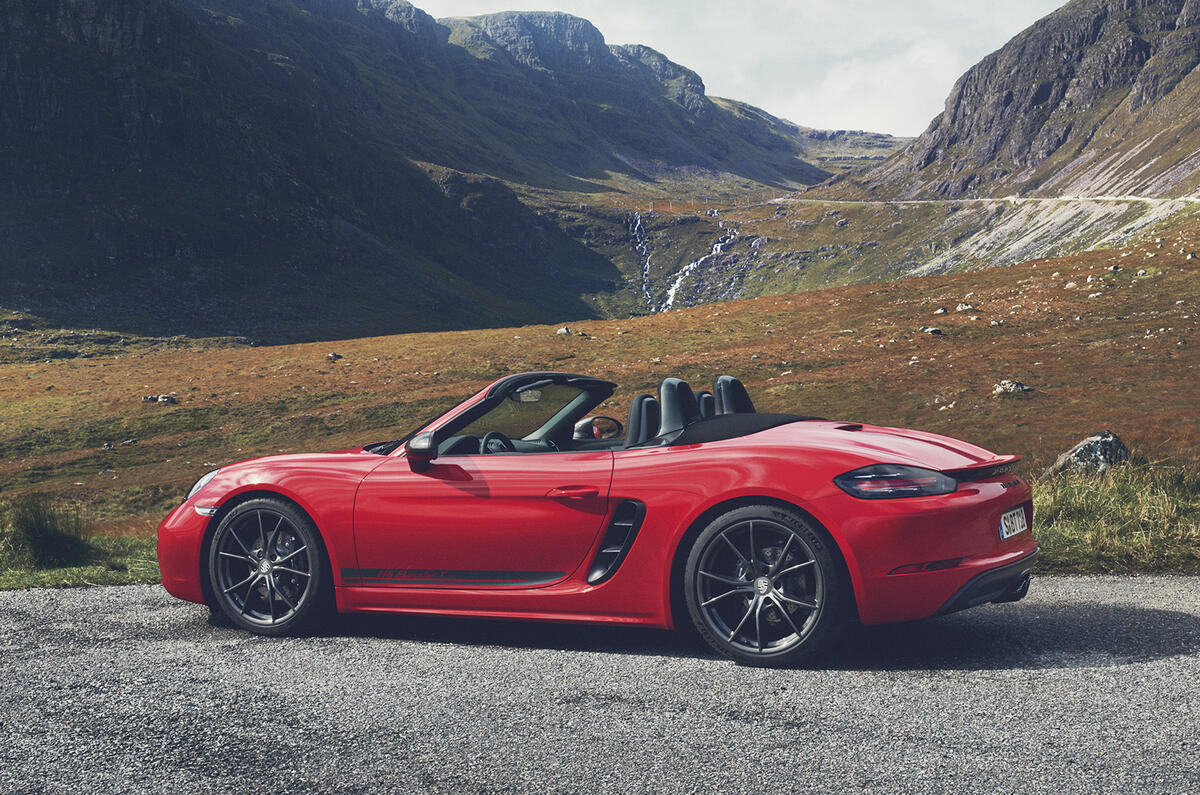 Porsche 718 T Boxster and Cayman