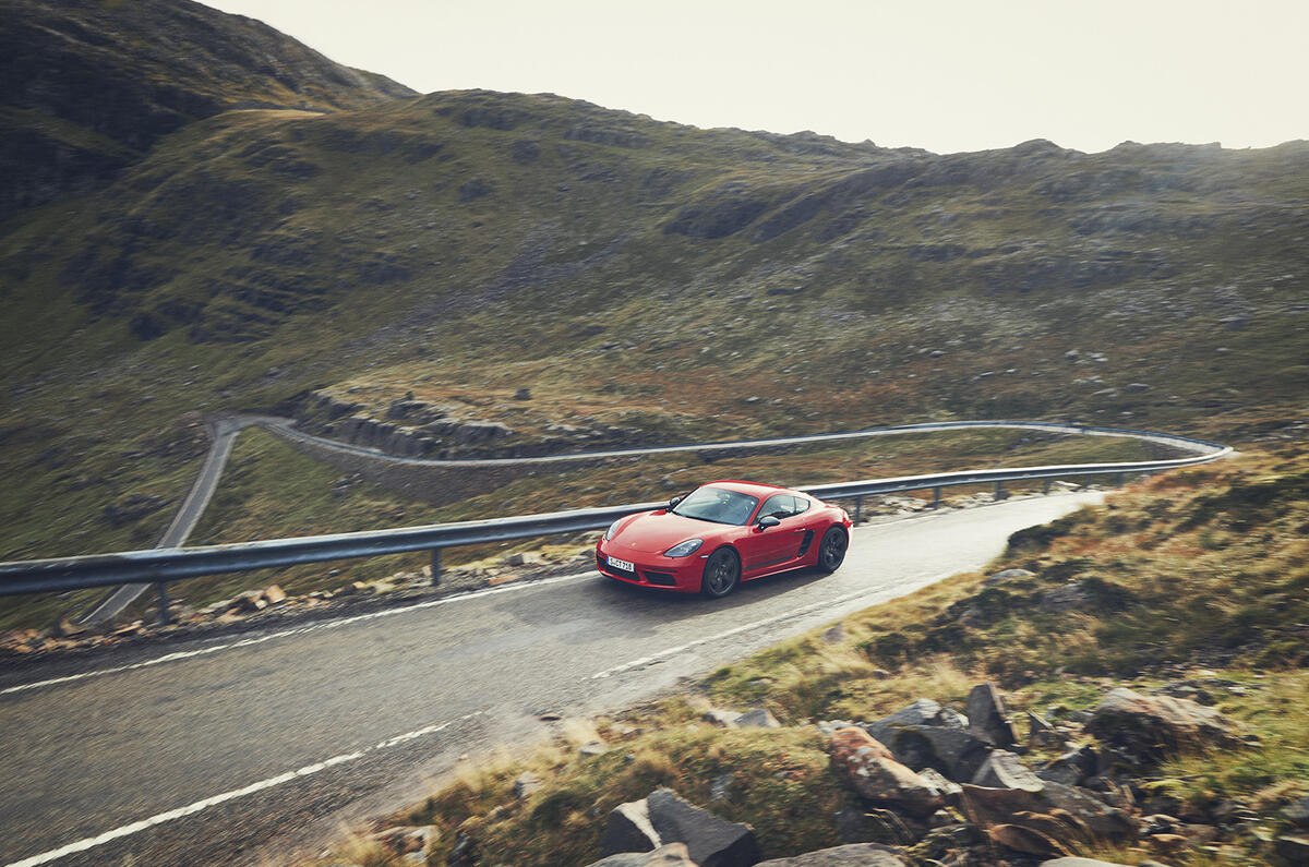 Porsche 718 T Boxster and Cayman
