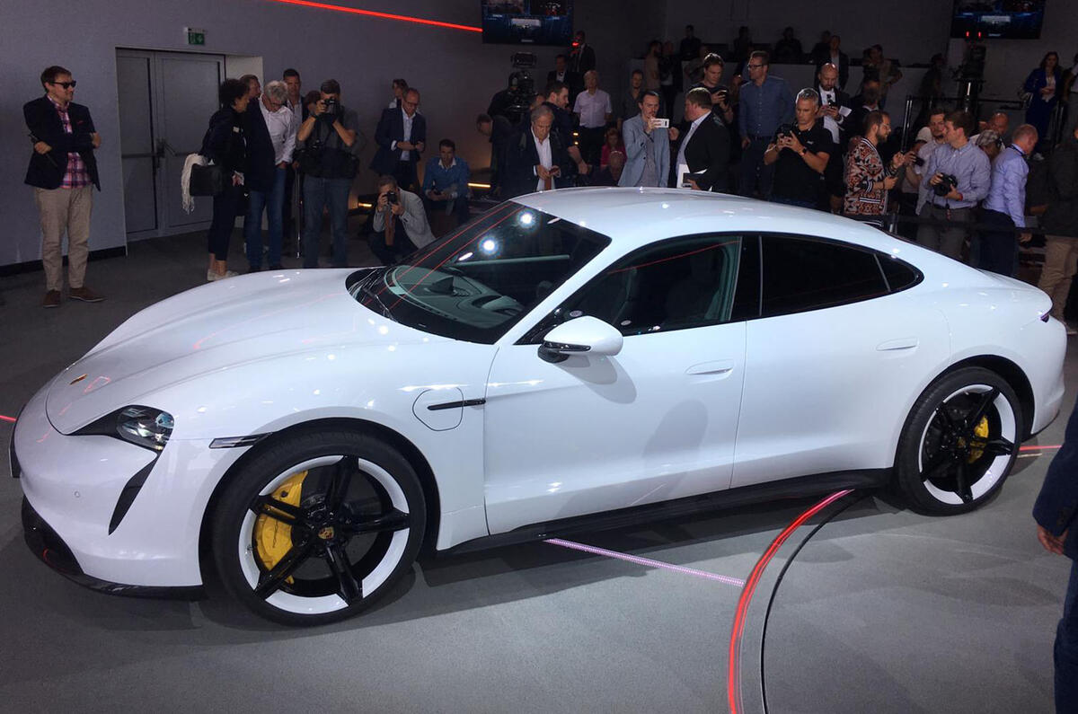 Porsche Taycan 2020 official reveal - side
