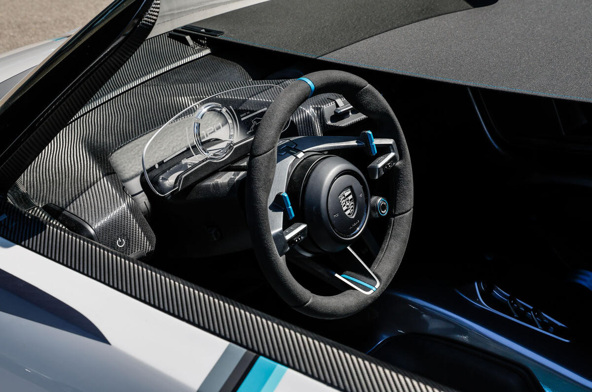 Porsche Vision 357 Speedster 2023 interior