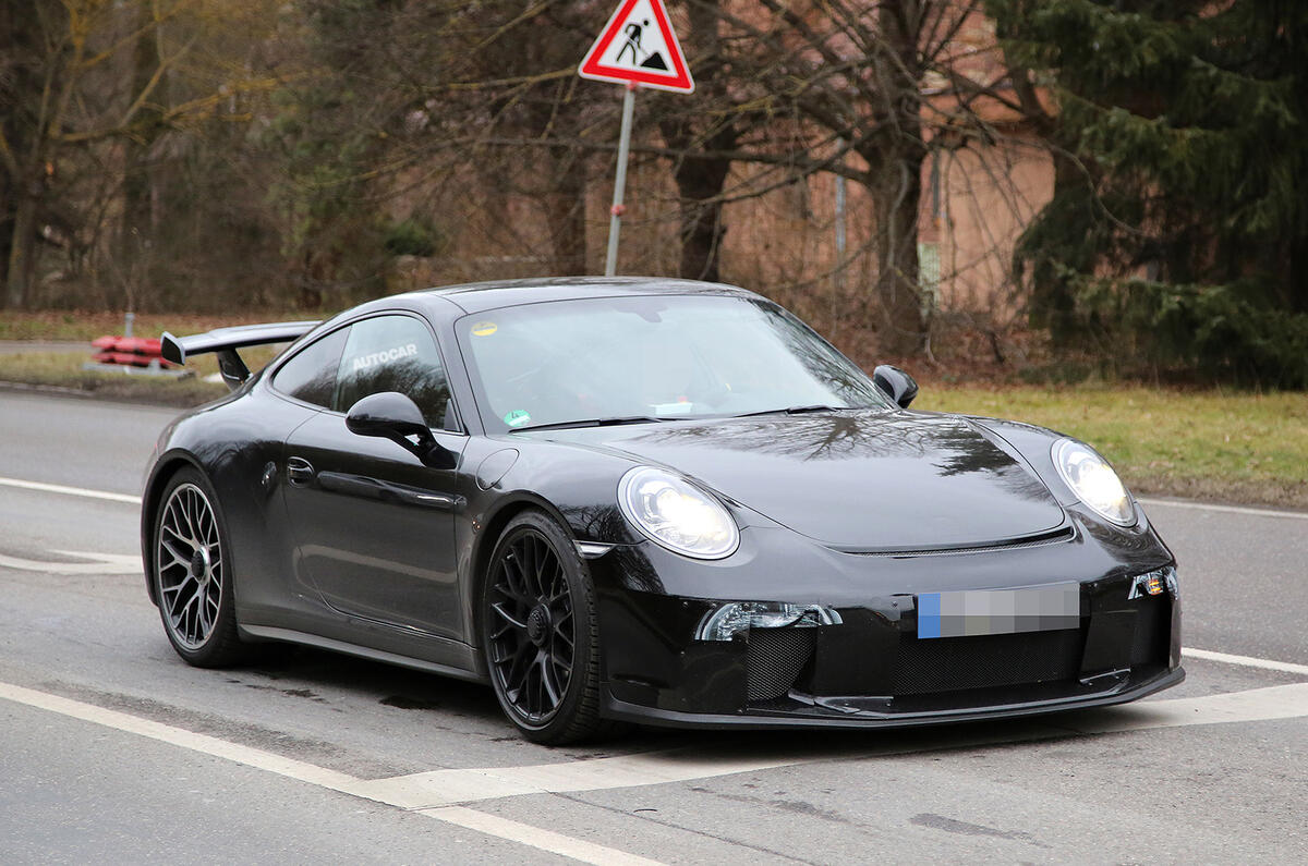 Porsche 911 GT3 spy shots
