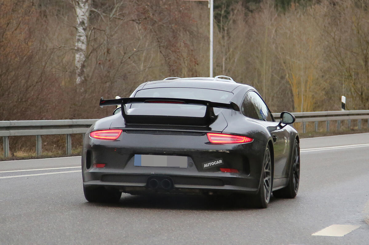 Porsche 911 GT3 spy shots