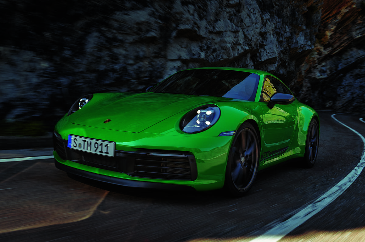 Porsche 911 Carrera Touring dynamic front Porsche 911 Carrera Touring dynamic front
