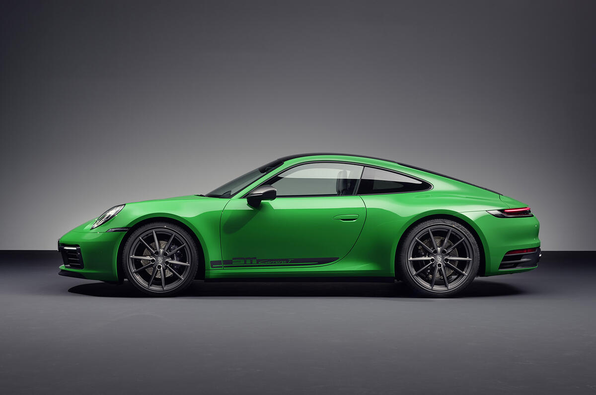 Porsche 911 Carrera Touring side view