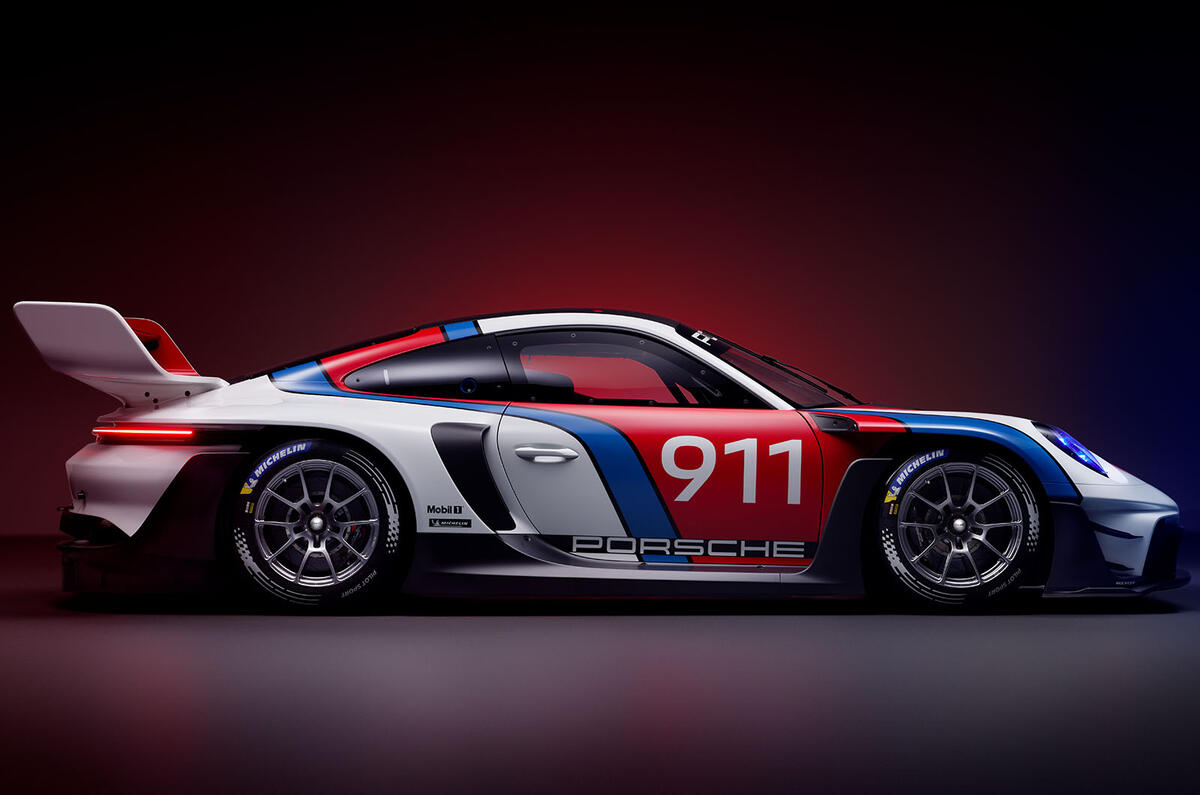 Porsche 911 GT3 R Rennsport side Porsche 911 GT3 R Rennsport side