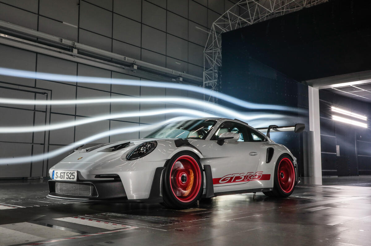 Porsche 911 GT3 RS studio