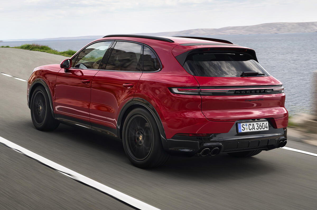 Porsche Cayenne GTS rear lead 2 Porsche Cayenne GTS rear lead 2