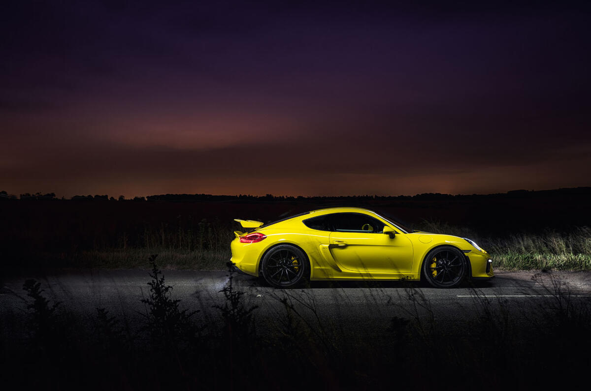 porsche cayman gt4