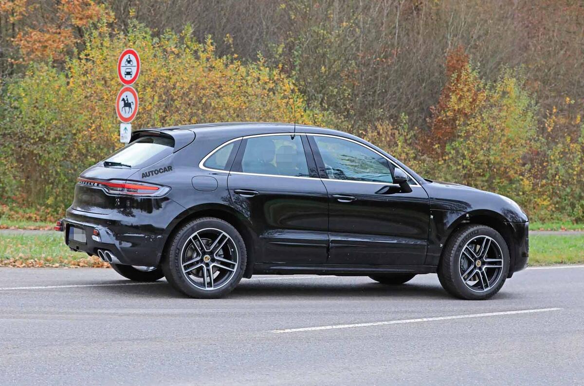 Porsche Macan facelift side