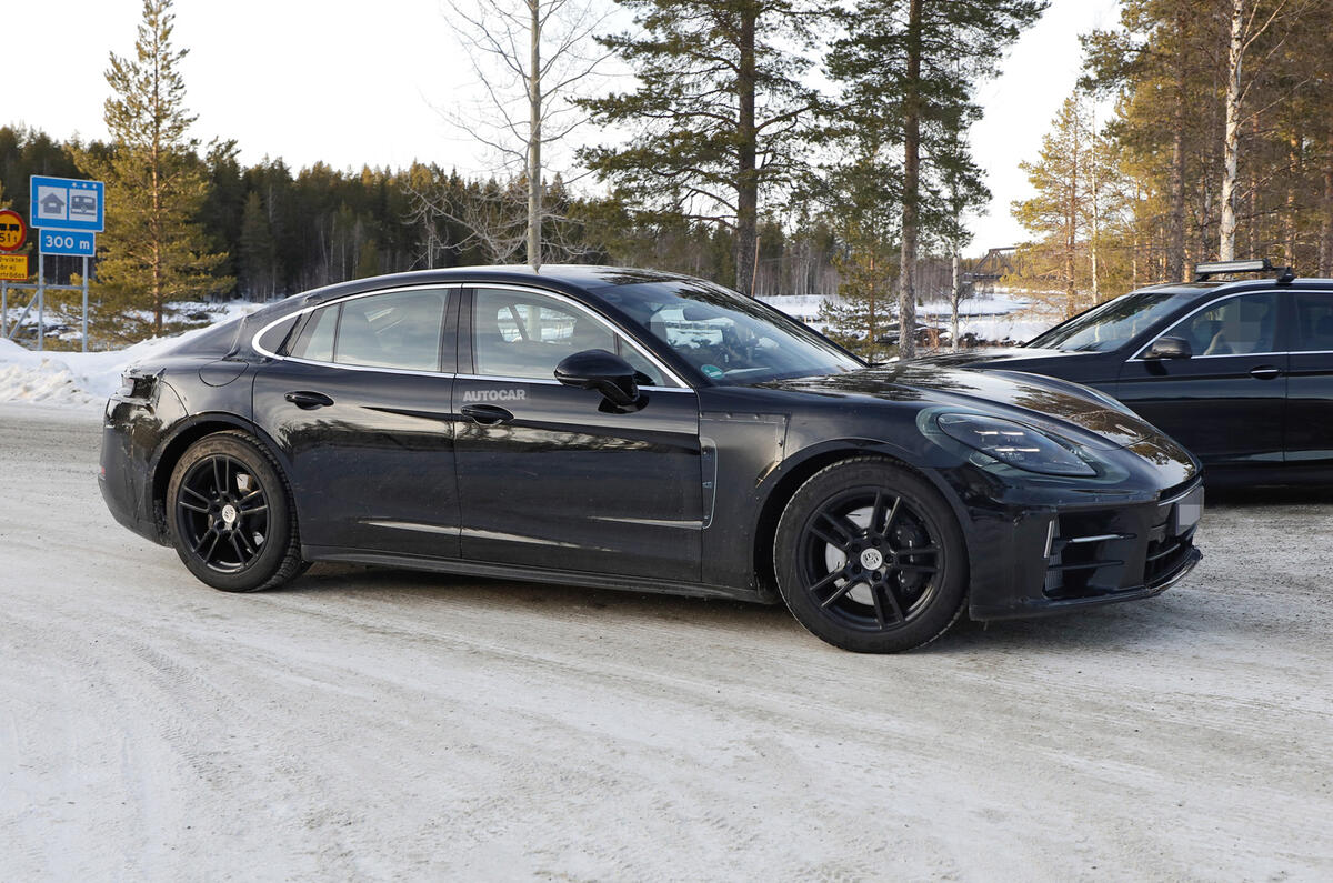 Porsche Panamera 82