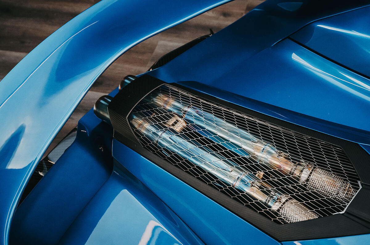 Praga Bohema exhaust vents Praga Bohema exhaust vents