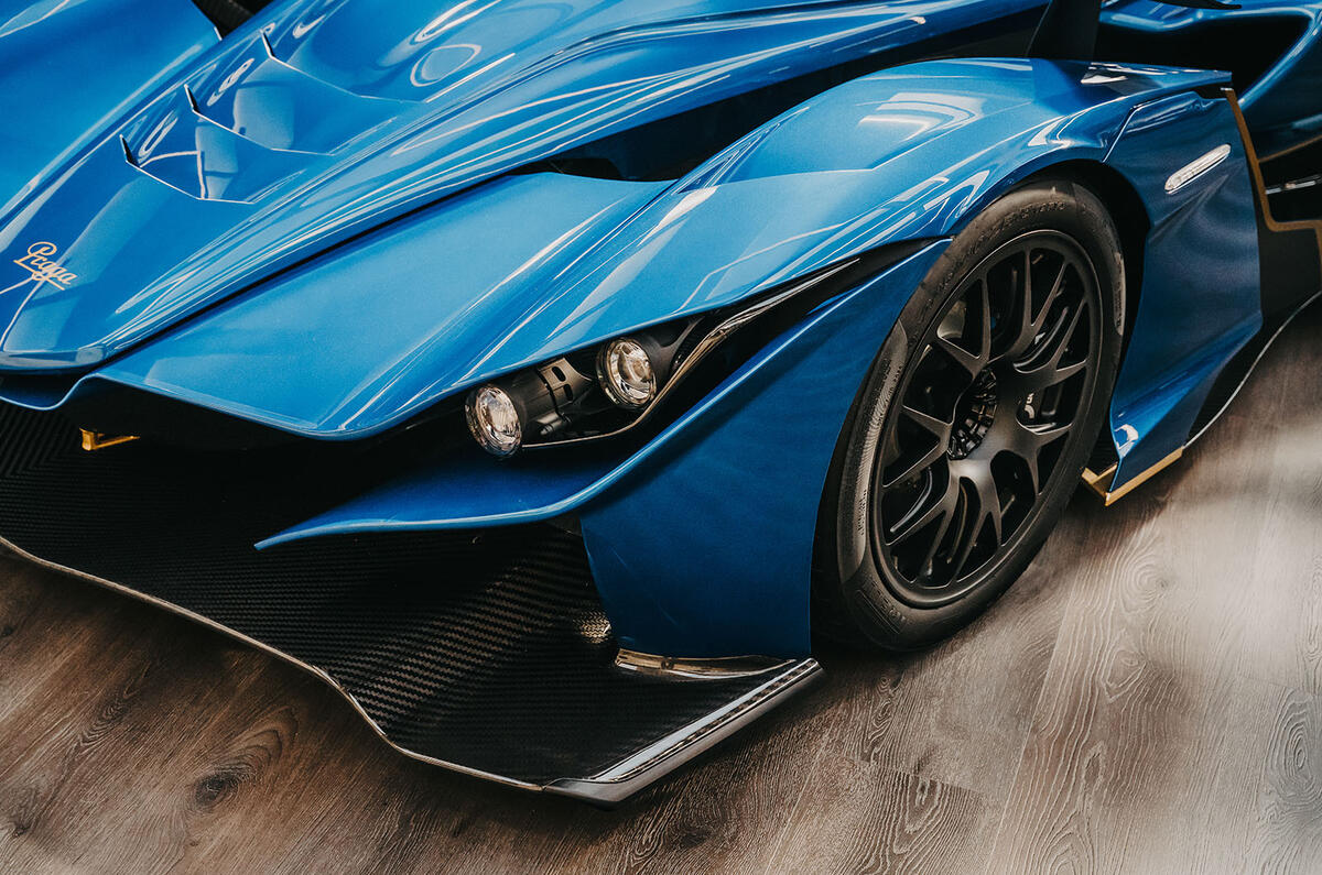 Praga Bohema front detail Praga Bohema front detail