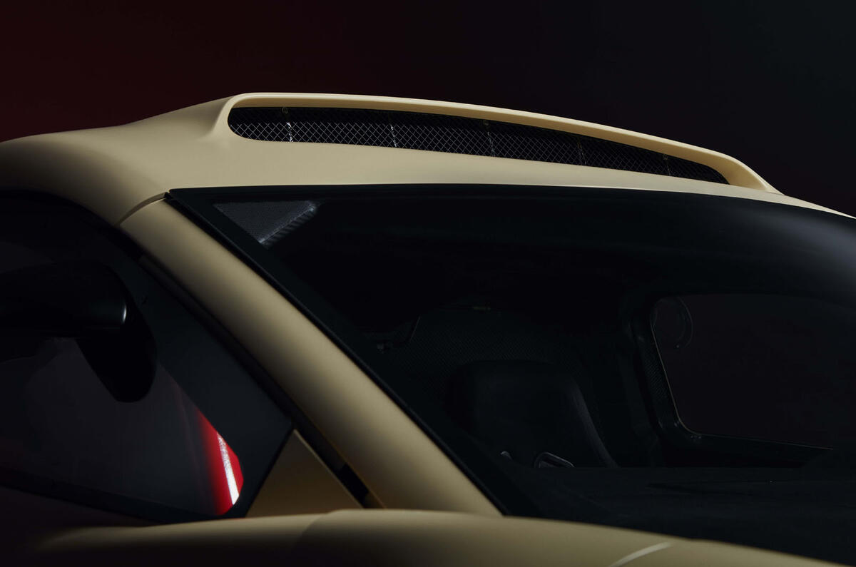 Prodrive Hunter roofscoop Prodrive Hunter roofscoop