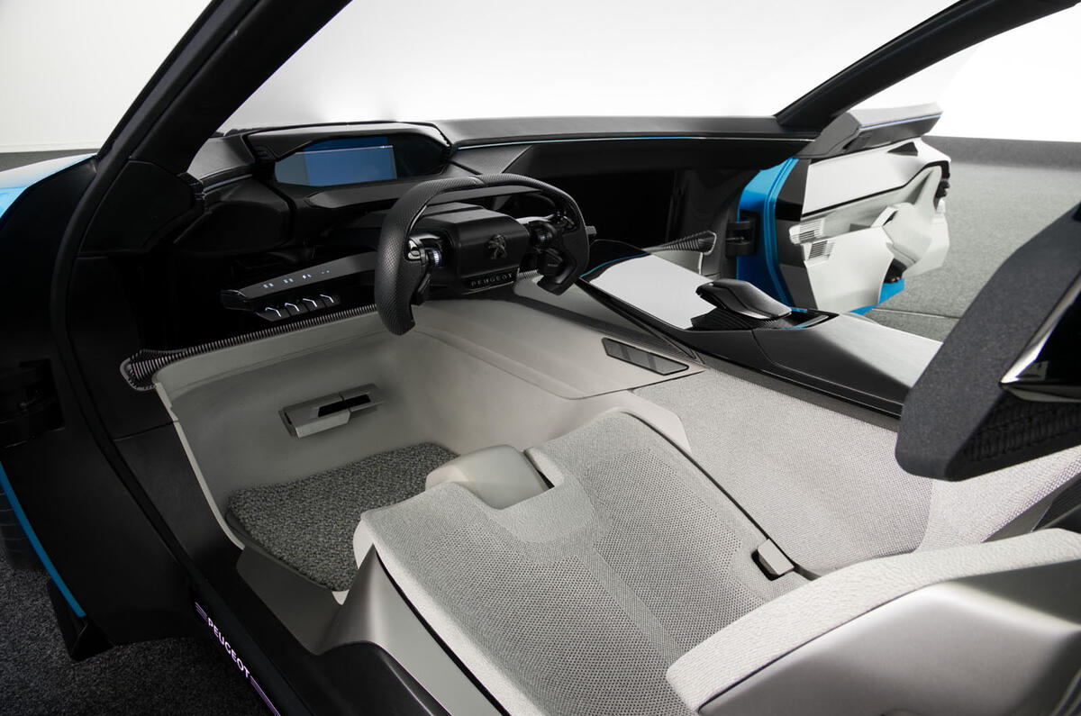Peugeot Instinct concept foot well
