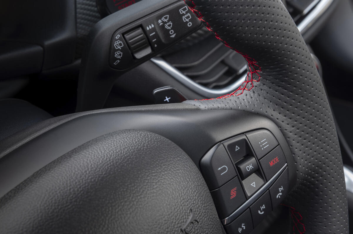 Puma ST Hybrid steering wheel Puma ST Hybrid steering wheel