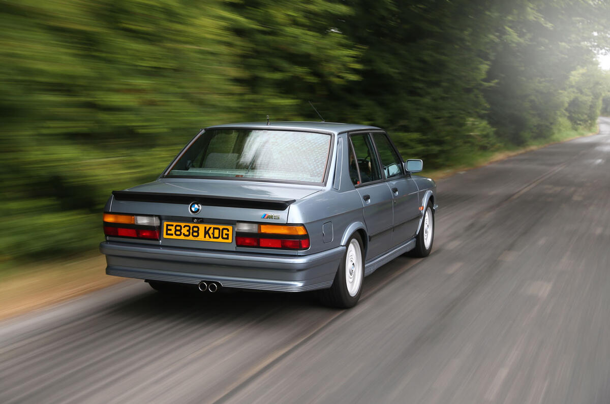 BMW M5 E28