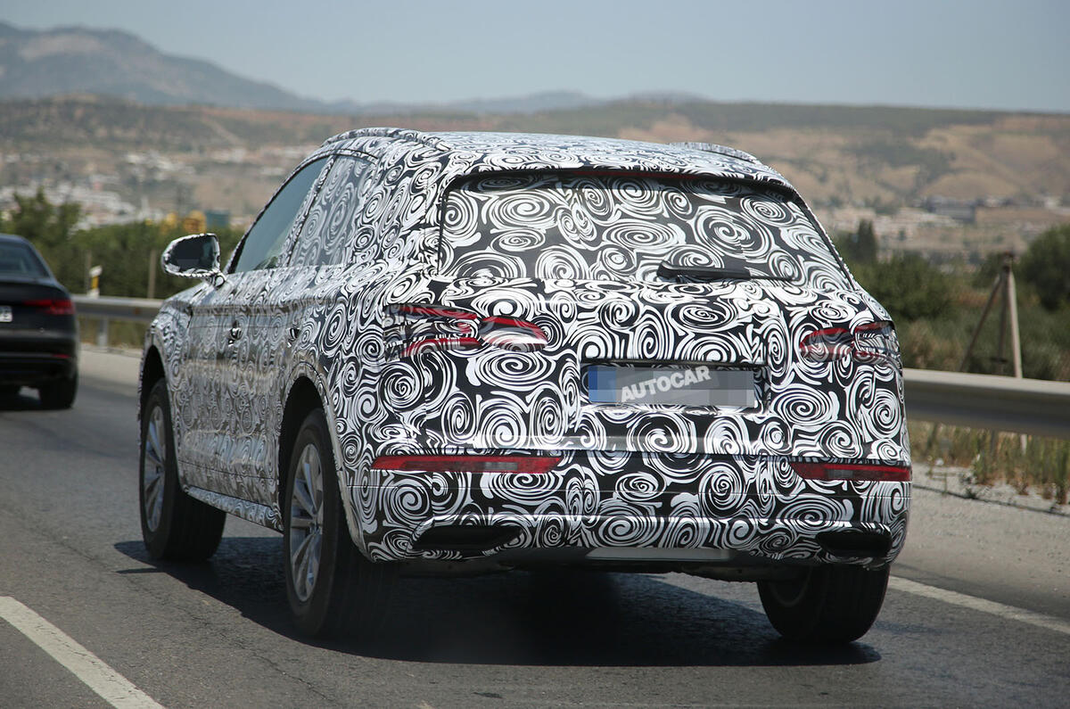 Audi Q5 spy shots testing