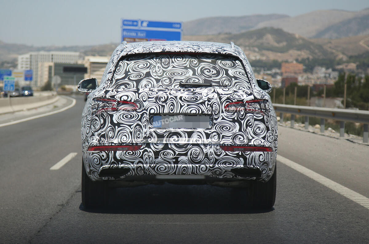 Audi Q5 spy shots testing