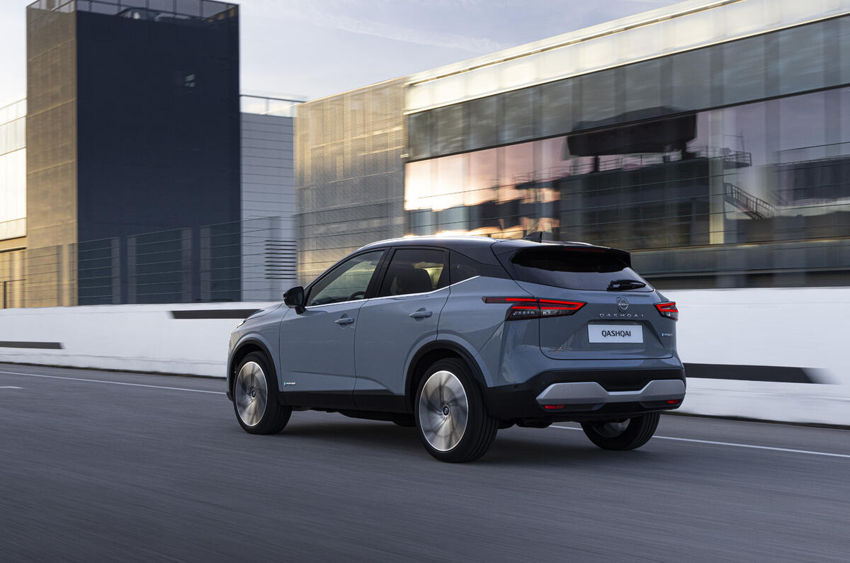 Qashqai e POWER Ceramic Grey Dynamic 11 Qashqai e POWER Ceramic Grey Dynamic 11