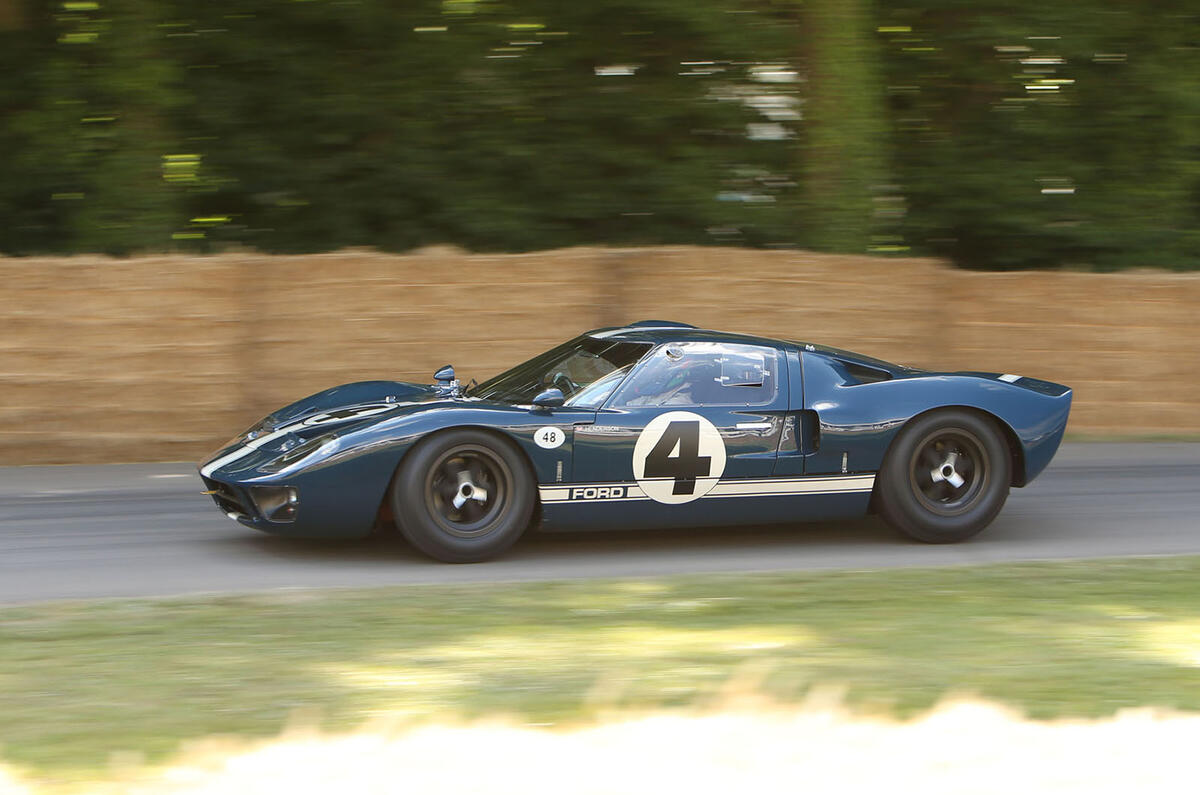 FORD GT40