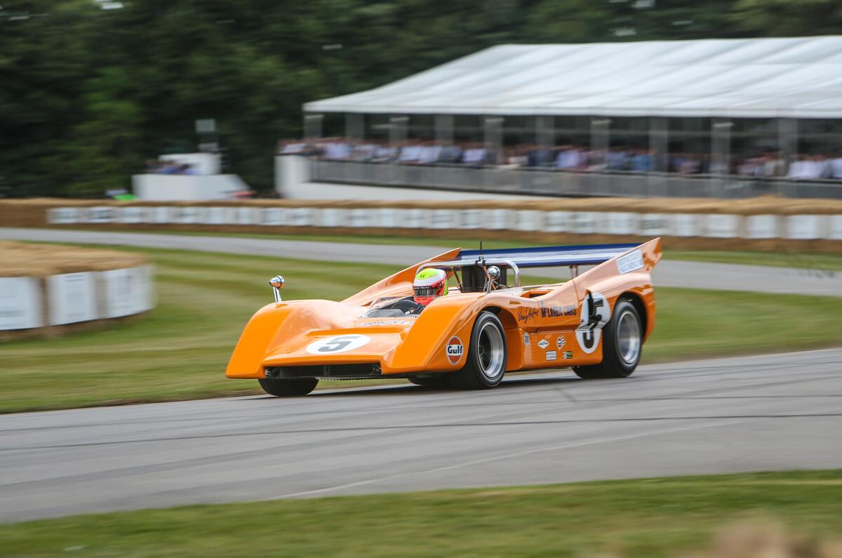 MCLAREN-CHEVROLET M8D
