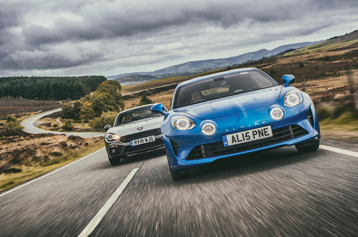Alpine A110 vs Abarth 124 Spider vs Ford Focus RS